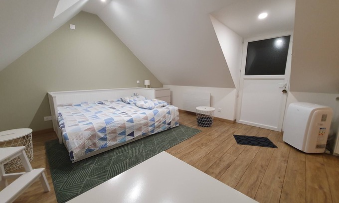 Montlouis-sur-Loire Apartamento | Studio in the heart of the vineyards