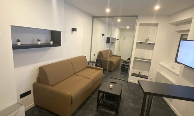 Dole Apartamento | Studio in the heart of downtown Dole