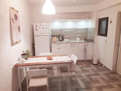Artists Colony Apartamento | studio in the old city