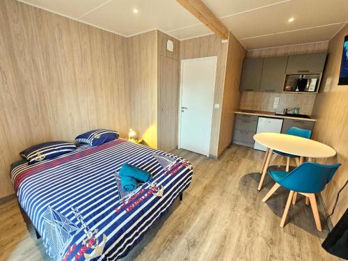 Saint-Meloir-des-Ondes Apartamento | Studio indépendant L'an nexe