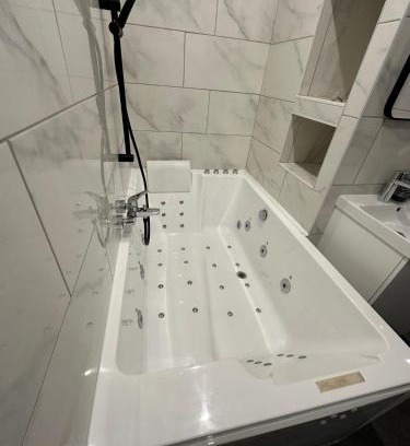Les Angles Apartamento | STUDIO JACCUZZI A 2 Min dAvignon