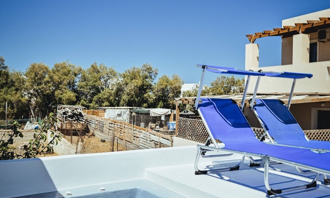 Monolithos Apartamento | Studio Kocis with jacuzzi
