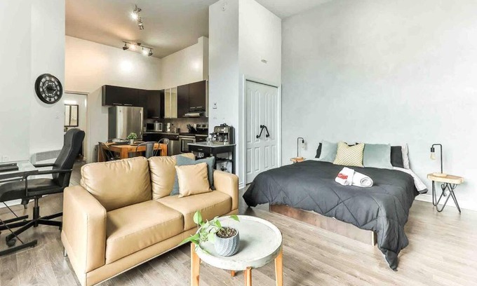 Gatineau Apartamento | Studio l’industriel *Plafond de 12 pieds*