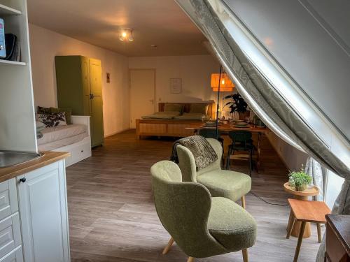 Zevenhuizen Apartamento | Studio lodge de groene specht bij Bolmeer Lodges
