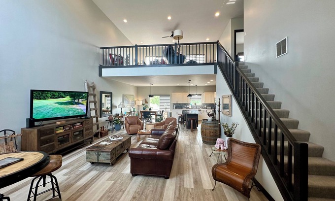 Sioux Falls Casa | Studio Loft Style Home in Sioux Falls w/ Master Suite on main, Hot tub, & Sauna