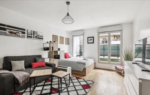 Carrieres-sous-Poissy Apartamento | Studio Lumineux et confortable parking