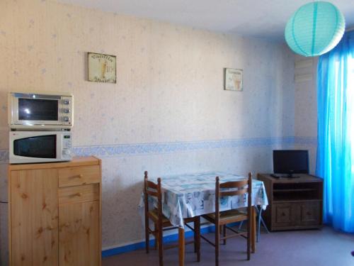 Barbotan-les-Thermes Apartamento | Studio lumineux pour 2 personnes avec balcon et WiFi gratuit, proche du Lac de l'Uby - FR-1-841-5