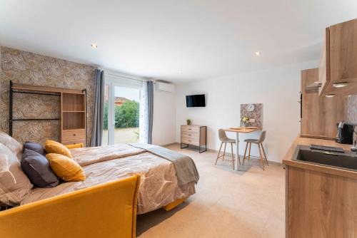 Beaucaire Apartamento | Studio Marquet