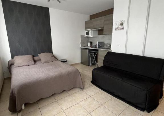 Bussy-Saint-Georges Apartamento | Studio Meublé