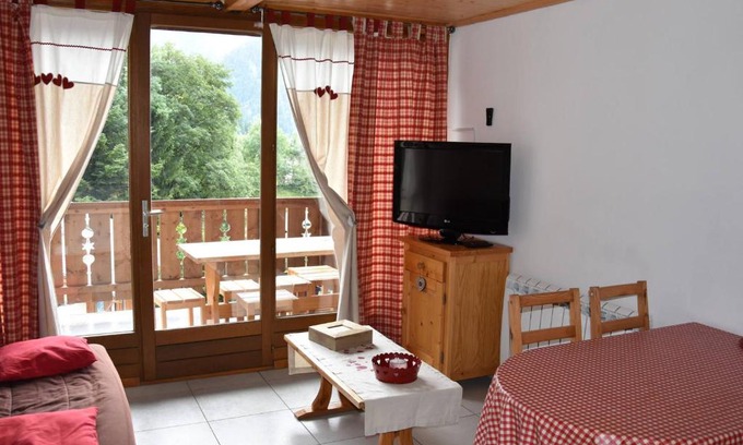 Champagny-en-Vanoise Apartamento | Studio mezzanine, terrasse sud, proche commerces et télécabine à Champagny-en-Vanoise - FR-1-464-17