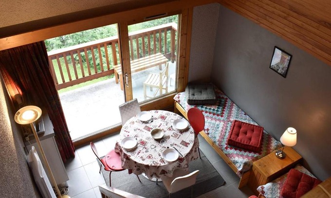 Meribel Centre Apartamento | Studio mezzanine 5 pers avec balcon sud, cœur Méribel, proche pistes et commerces - FR-1-180-304