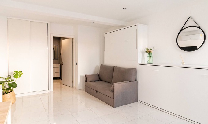 Albufeira Apartamento | Studio 'Mi Casa Es Su Casa Nº1' with Wi-Fi and Air Conditioning