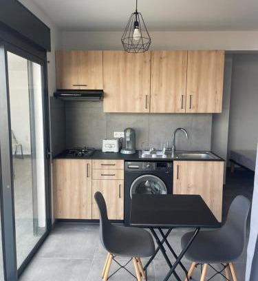 Bois de Nefles Apartamento | Studio moderne indépendant