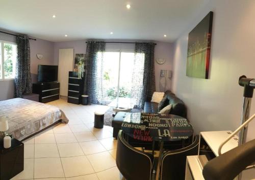 Corbeil-Essonnes Apartamento | Studio Moderne Terrasse Parking près de Paris