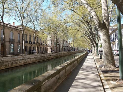 Nimes City Centre Apartamento | Studio Nîmes Centre