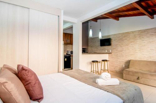 Jurere Internacional Apartamento | Studio na quadra do mar em Jurerê PR1362
