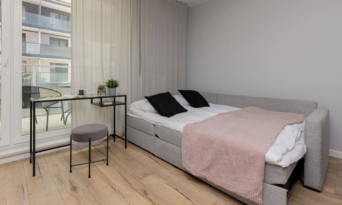 Baluty Apartamento | Studio Near Manufaktura Łódź by Renters