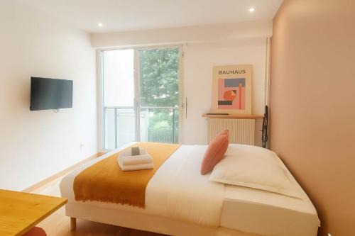 Combat Apartamento | Studio neuf metro Buttes chaumont - Paris 19 - 2P