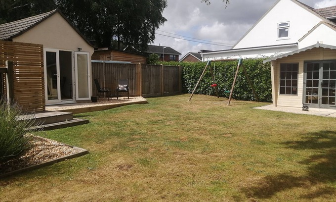 Sandford Apartamento | Studio @ No28 Peaceful Garden Annexe