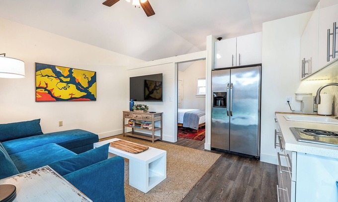 Old Village Casa | Cosy Meets Modern Near Shem Creek - Cerca de las playas y del centro