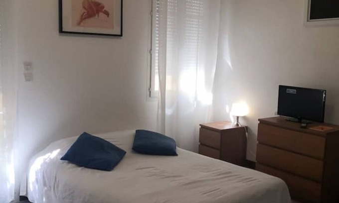 Secteur 2 Apartamento | Studio on English courtyard 2 TVA