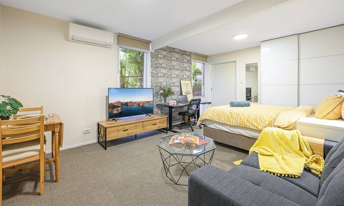 St Ives Chase Apartamento | Studio on the National Park Edge