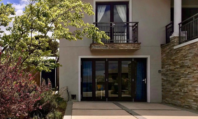 Grahamstown Apartamento | Studio on the Hill with Inverter & Water tanks