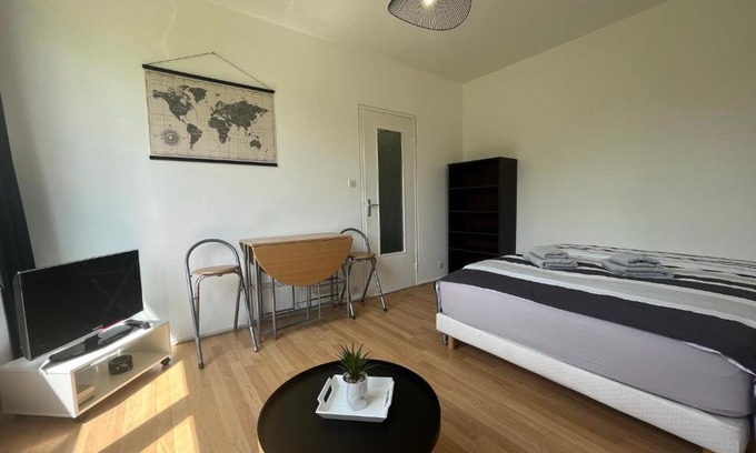 Limoges Apartamento | Studio- parking gratuit - DABNB