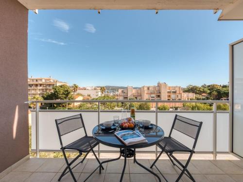 Cavaliere Apartamento | Studio Porto di Mar-11 by Interhome