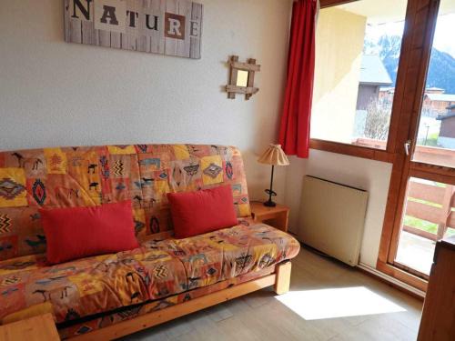 Vallandry Apartamento | Studio pour 4 à Vallandry, proche des pistes avec TV et balcon - FR-1-411-277