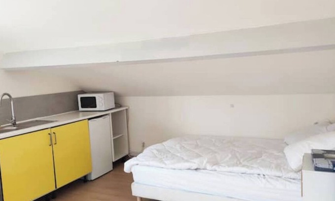 La Courneuve Apartamento | Studio Pour Une/deux Personnes