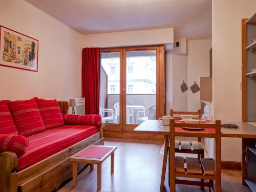 Brides-les-Bains Apartamento | Studio rénové 4 pers avec balcon, wifi, proche télécabine et spa - Brides-les-Bains - FR-1-512-160
