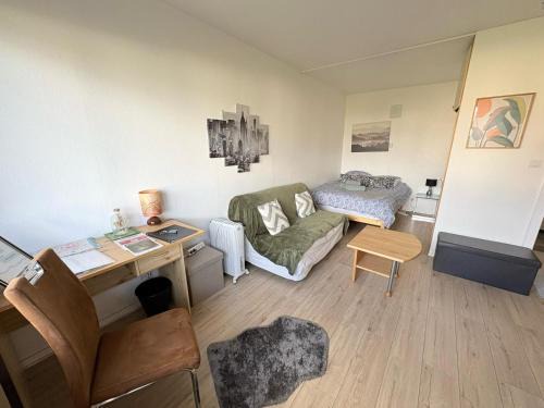 Mulhouse Apartamento | Studio RDC calme avec parking fermé près autoroute et tram C