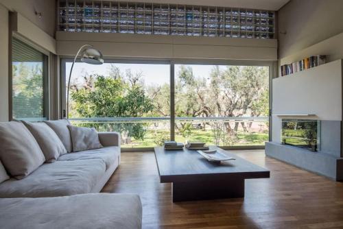Rio Casa | Studio Rio Unique space with garden and garage