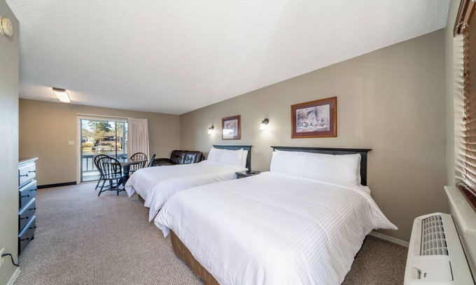 Rockwell Hotel | Studio Suite, 2 Queen Beds, Lake View, Upper Floor