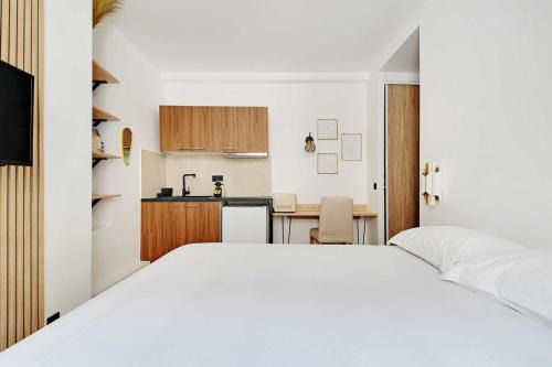 Quartier de l'Ecole-Militaire Apartamento | Studio-Suite 4 stars, 15m from Eiffel, Refined