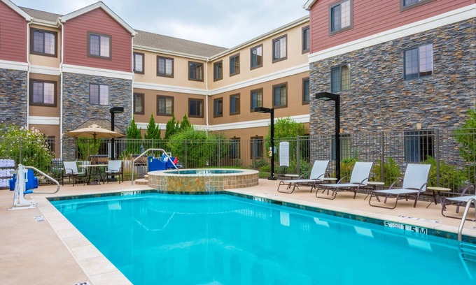 Independence Apartamento | Studio Suite | Perfect for Business Travelers
