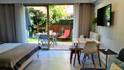 Juan-les-Pins Apartamento | Studio Sun-Beach avec parking et jardin - 500m des plages de Juan Les Pins
