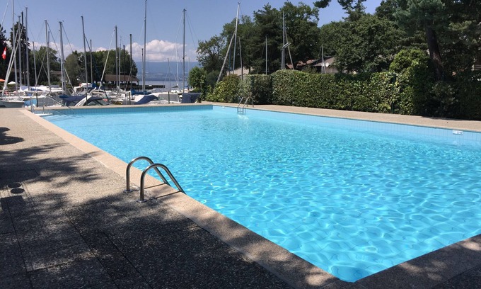 Thonon-les-Bains Apartamento | Studio Thonon - PORT RIPAILLE Marina ! Lake and pool access!