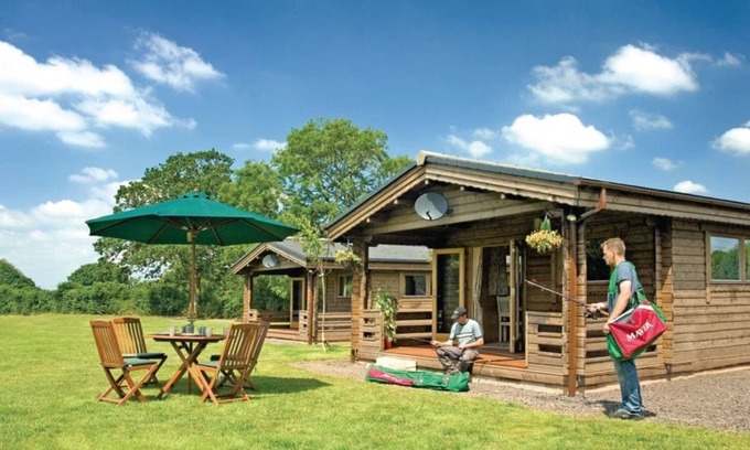Cullompton Chalet De Esquí | Alojamiento de 1 habitaciones en Kentisbeare, Nr Cullompton