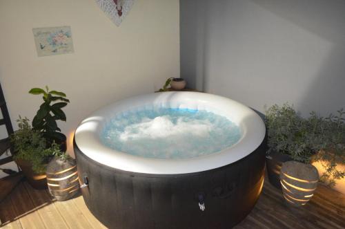 Saint-Louis Apartamento | Studio tout confort avec son jacuzzi
