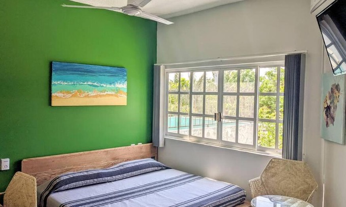 Rinconada Apartamento | Studio -Trees at Mikasa- Near beach, Pool, Fast Wifi, AC & King bed