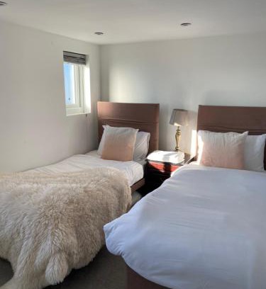 Hale Apartamento | Studio twin budget flat