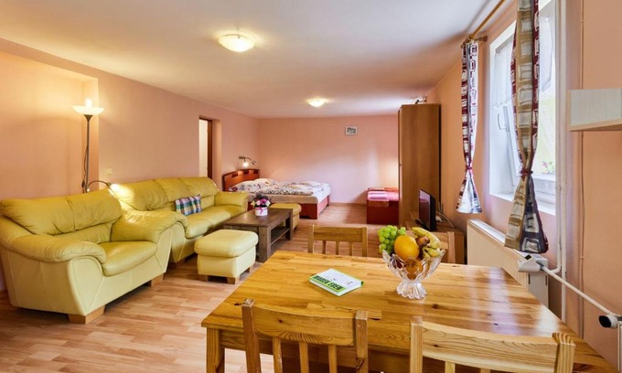 Horni Marsov Apartamento | Studio U Šustrů by Interhome