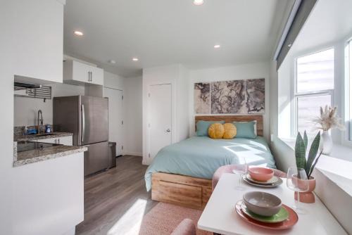 University Heights Casa | Studio Verde- Free Parking, Central