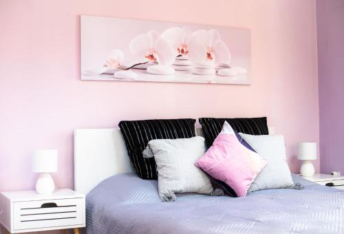 Burgas Center Apartamento | Studio Violet