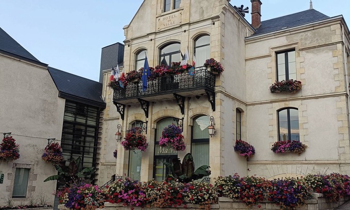 Chatillon-Sur-Loire Apartamento | Studio-voyageur Balneo