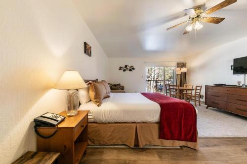 Truckee Casa | Studio w/Kitchen 2nd Floor #213 at Donner Lake Village