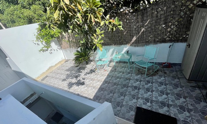 Bejucos Apartamento | Studio w/Patio - Close to the Beach - Air Conditioning