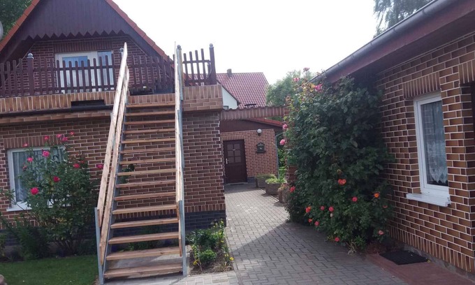 Usedom Apartamento | Apartamento vacacional con barbacoa en el jardín